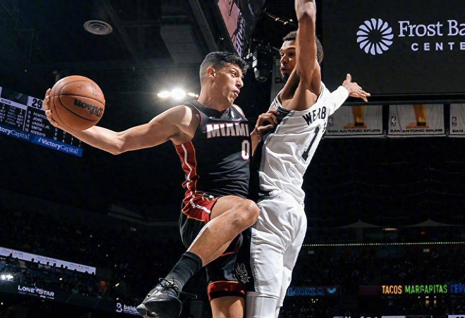 刚刚！迈阿密热火赛前遗憾出局风云突变休斯敦火箭今晨队长鼓劲，俄克拉荷马雷霆更衣室发声备战德国杯的简单介绍