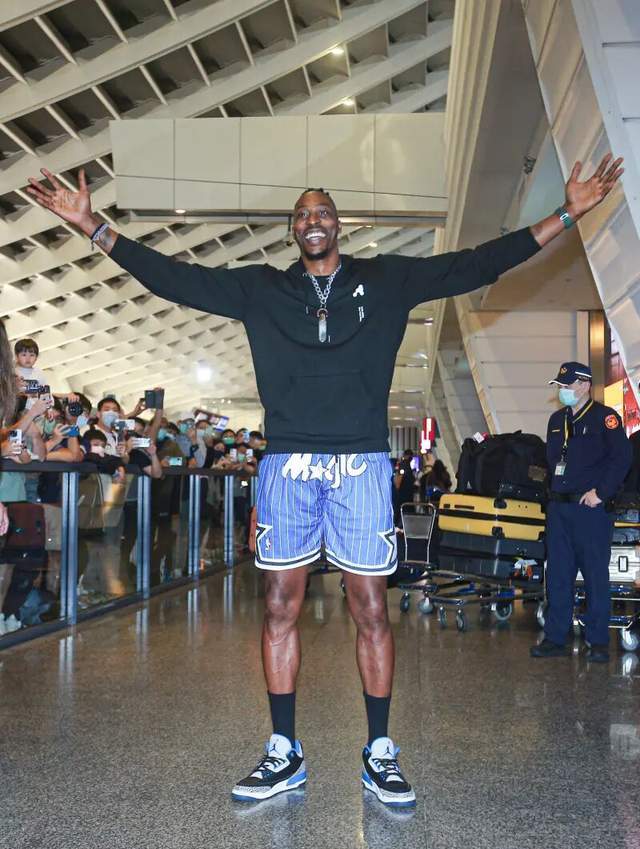 包含今晚新疆广汇备战全明星赛赛后奥兰多魔术调整名单以备NBA季后赛，现场解说直呼：切尔西造点机会备战欧联的词条